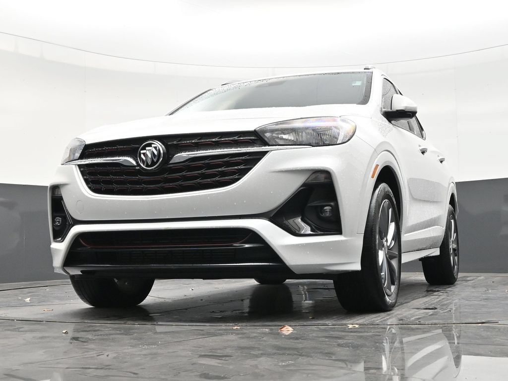 Used 2022 Buick Encore GX Select w/ Sport Touring Package FWD image 28