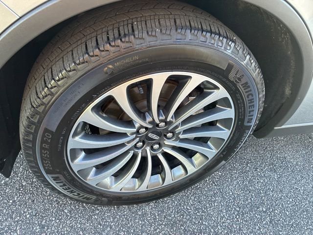 Certified 2022 Lincoln Aviator Reserve w/ Equipment Group 201A image 11