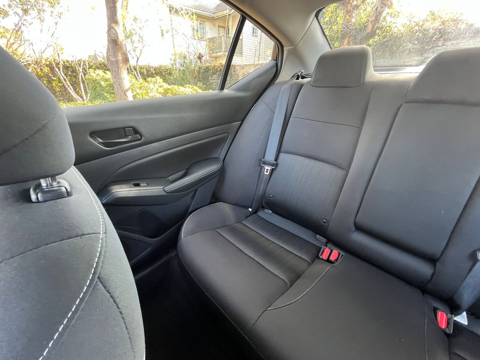 Used 2025 Nissan Altima 2.5 SV image 38