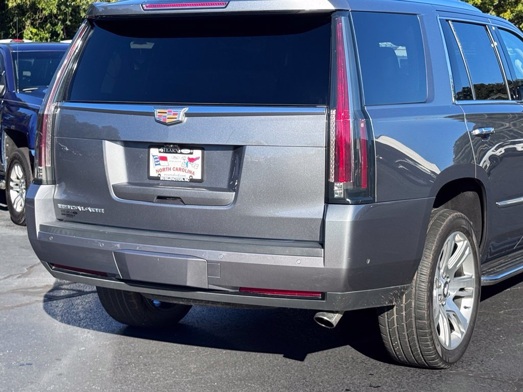 Used 2020 Cadillac Escalade Luxury AWD/4WD image 50