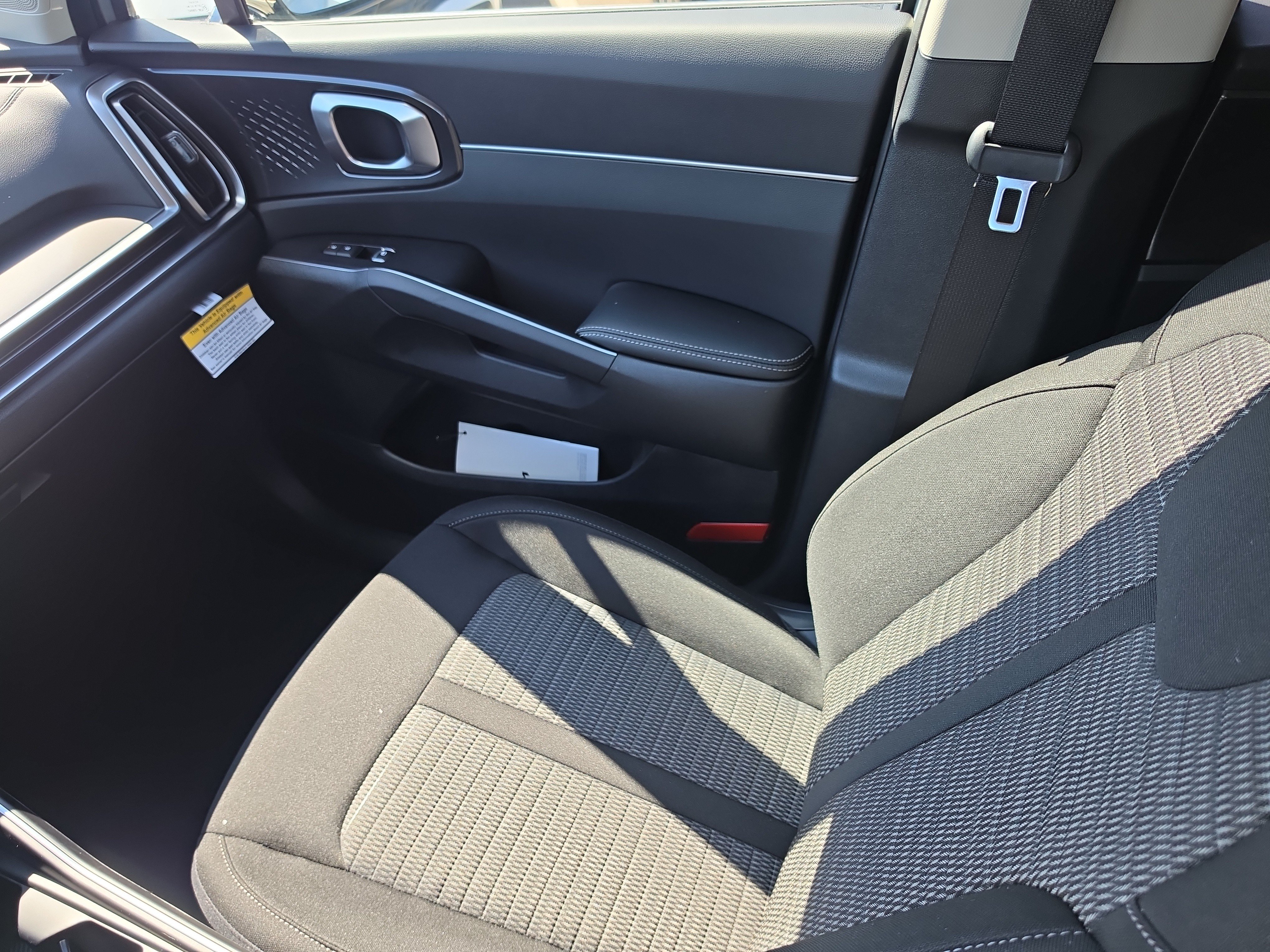 New 2026 Kia Sorento LX FWD image 15