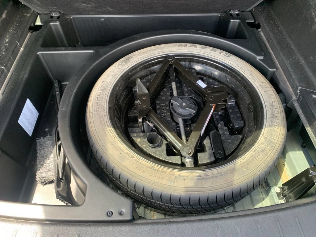 Used 2019 Chevrolet Blazer LT FWD image 26
