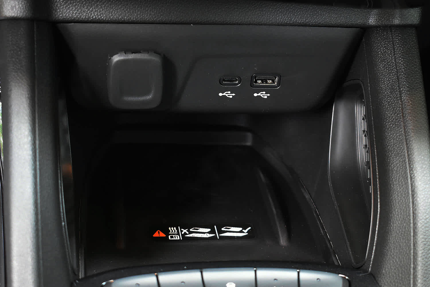 New 2026 Chevrolet TrailBlazer RS w/ Convenience Package AWD/4WD image 21