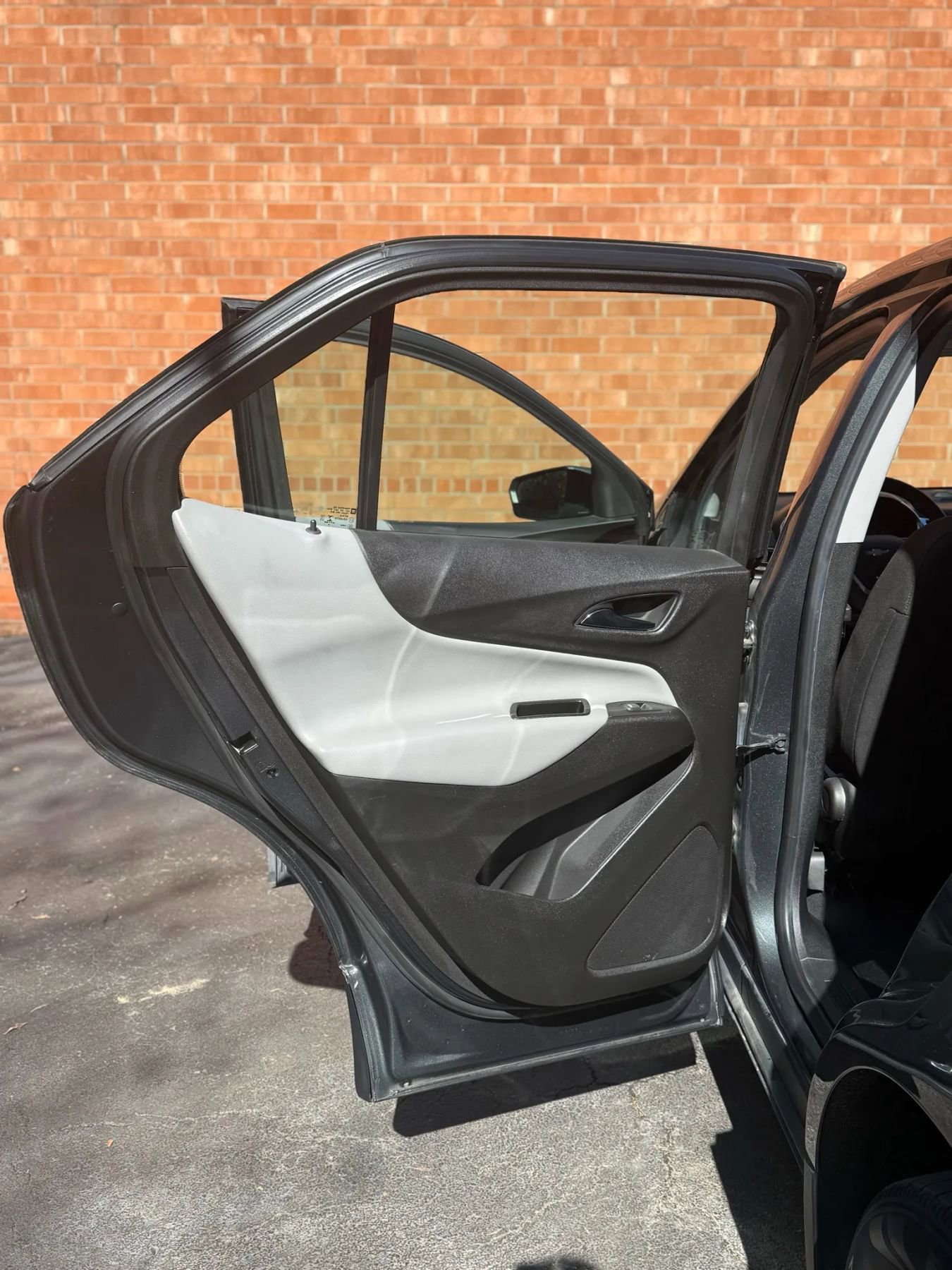 Used 2019 Chevrolet Equinox LS image 10