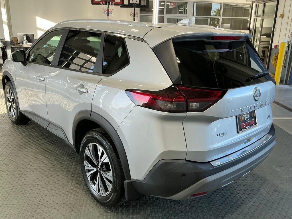Used 2023 Nissan Rogue SV w/ SV Premium B Package FWD image 23