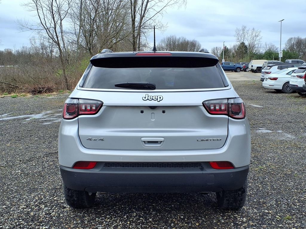 Used 2025 Jeep Compass Limited image 6