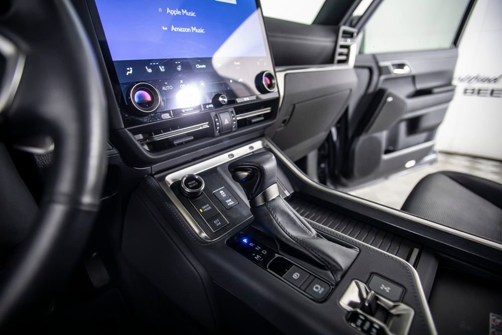 Used 2024 Lexus GX 550 550 Luxury w/ Cold Area Package image 38