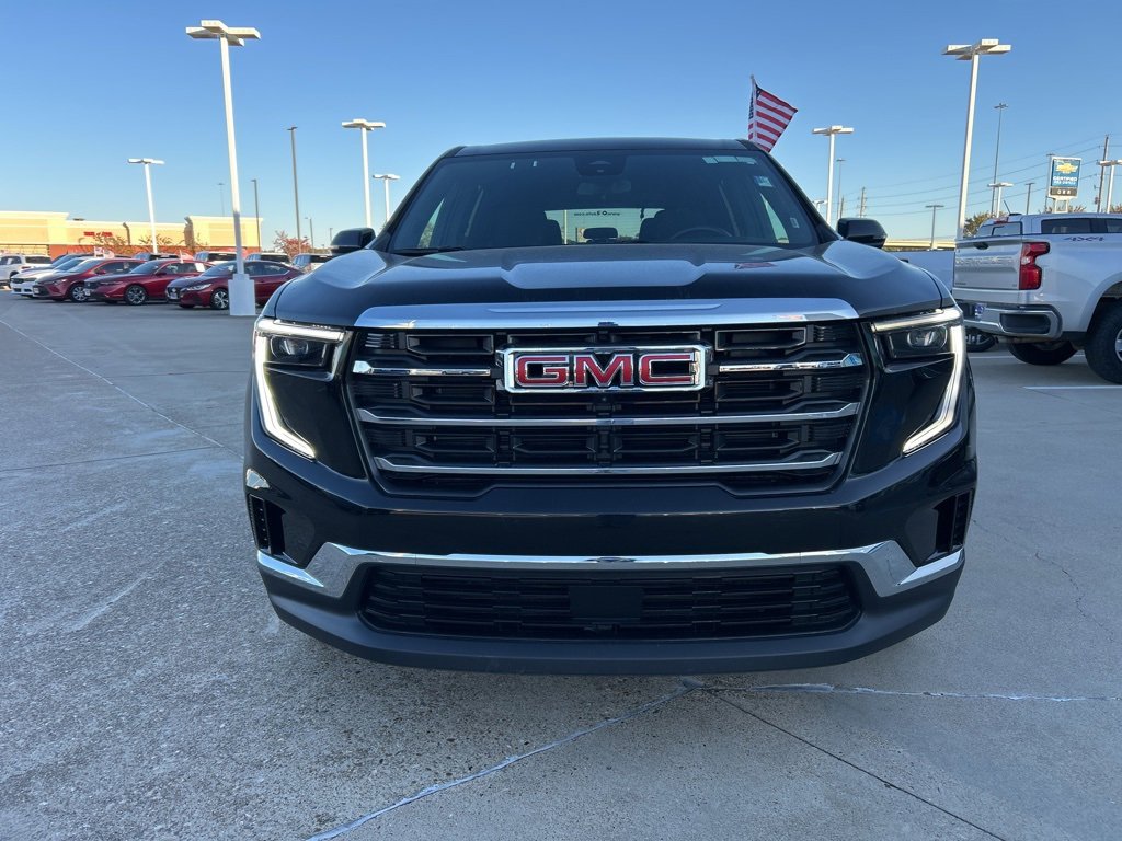 Used 2025 GMC Acadia Elevation image 3