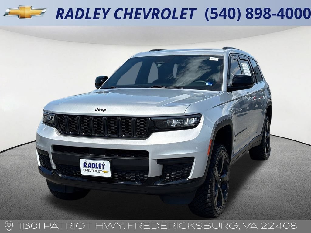 Used 2023 Jeep Grand Cherokee L Laredo