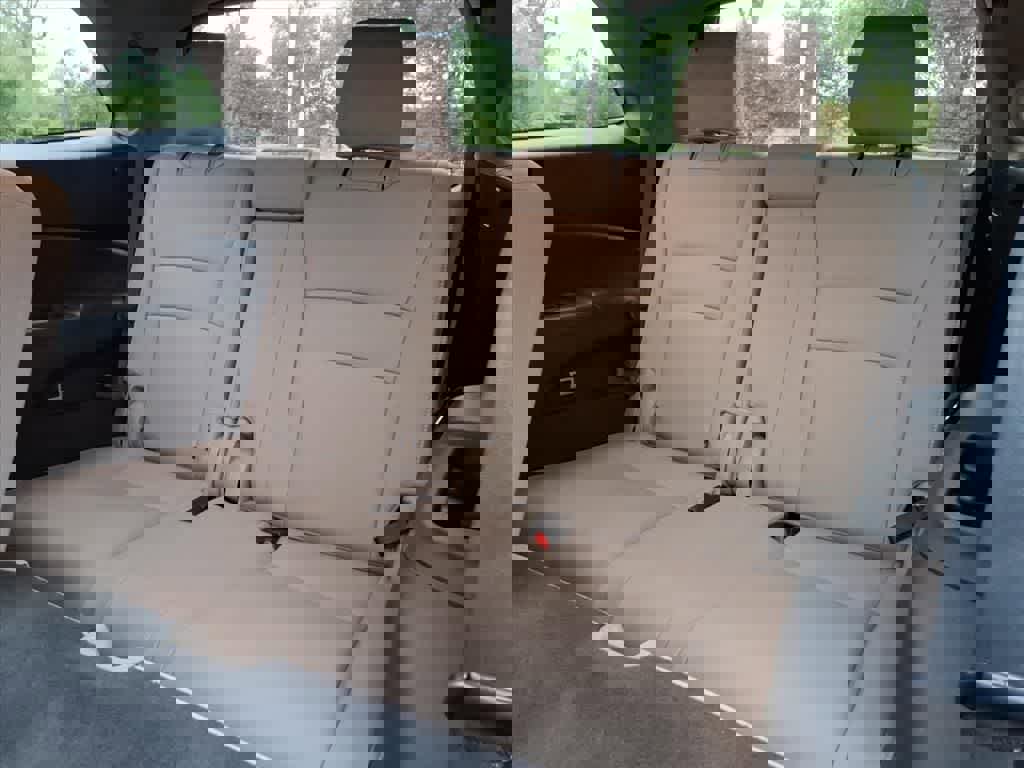 Used 2020 Honda Pilot Touring image 10