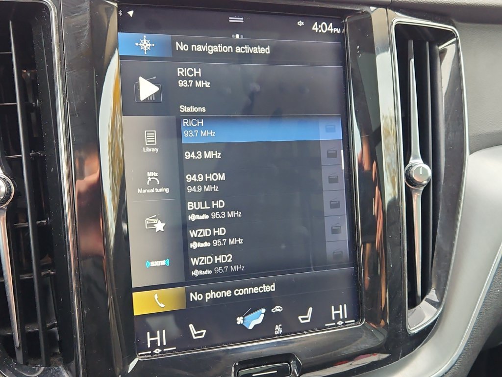 Used 2019 Volvo XC60 T5 Momentum w/ Premium Package AWD/4WD image 28