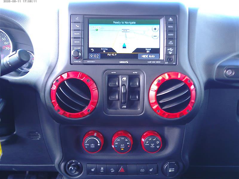 Used 2017 Jeep Wrangler Unlimited Rubicon AWD/4WD image 13