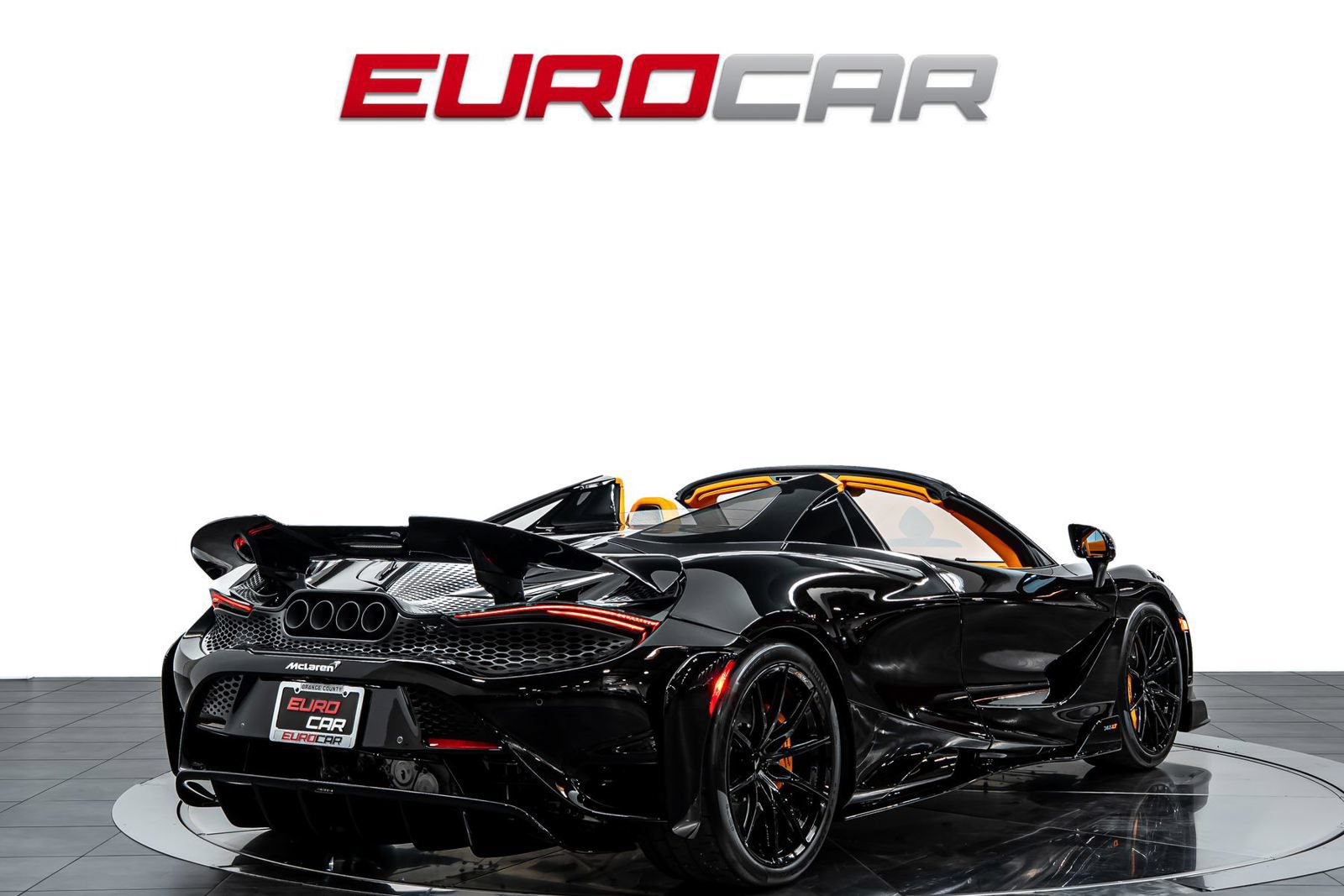 Used 2022 McLaren 765LT RWD image 6