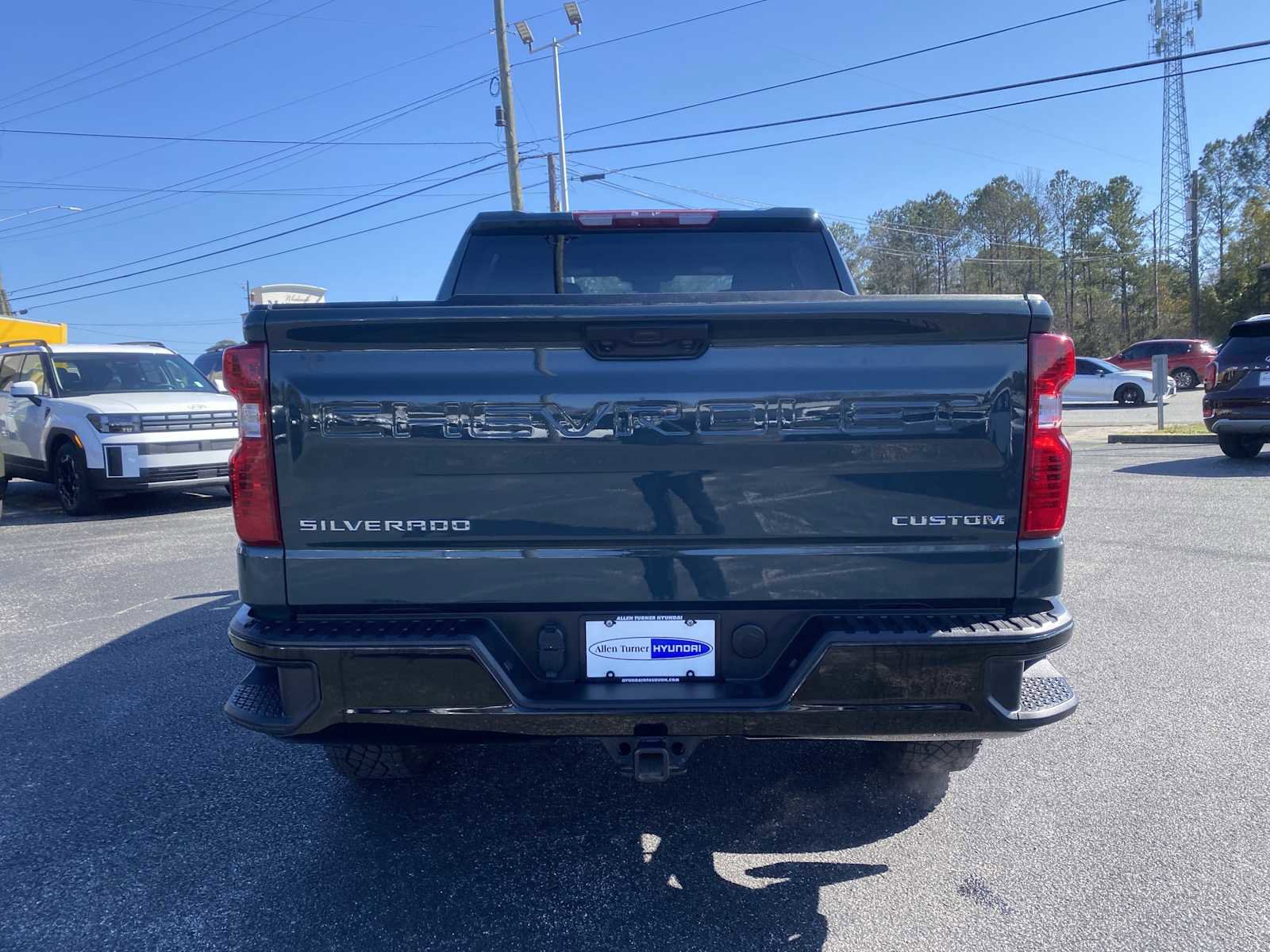 Used 2025 Chevrolet Silverado 1500 Custom Trail Boss AWD/4WD image 11