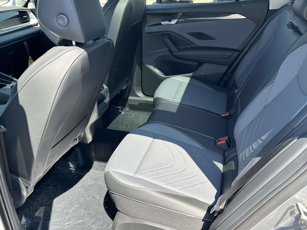New 2026 Volkswagen Tiguan SE AWD/4WD image 9