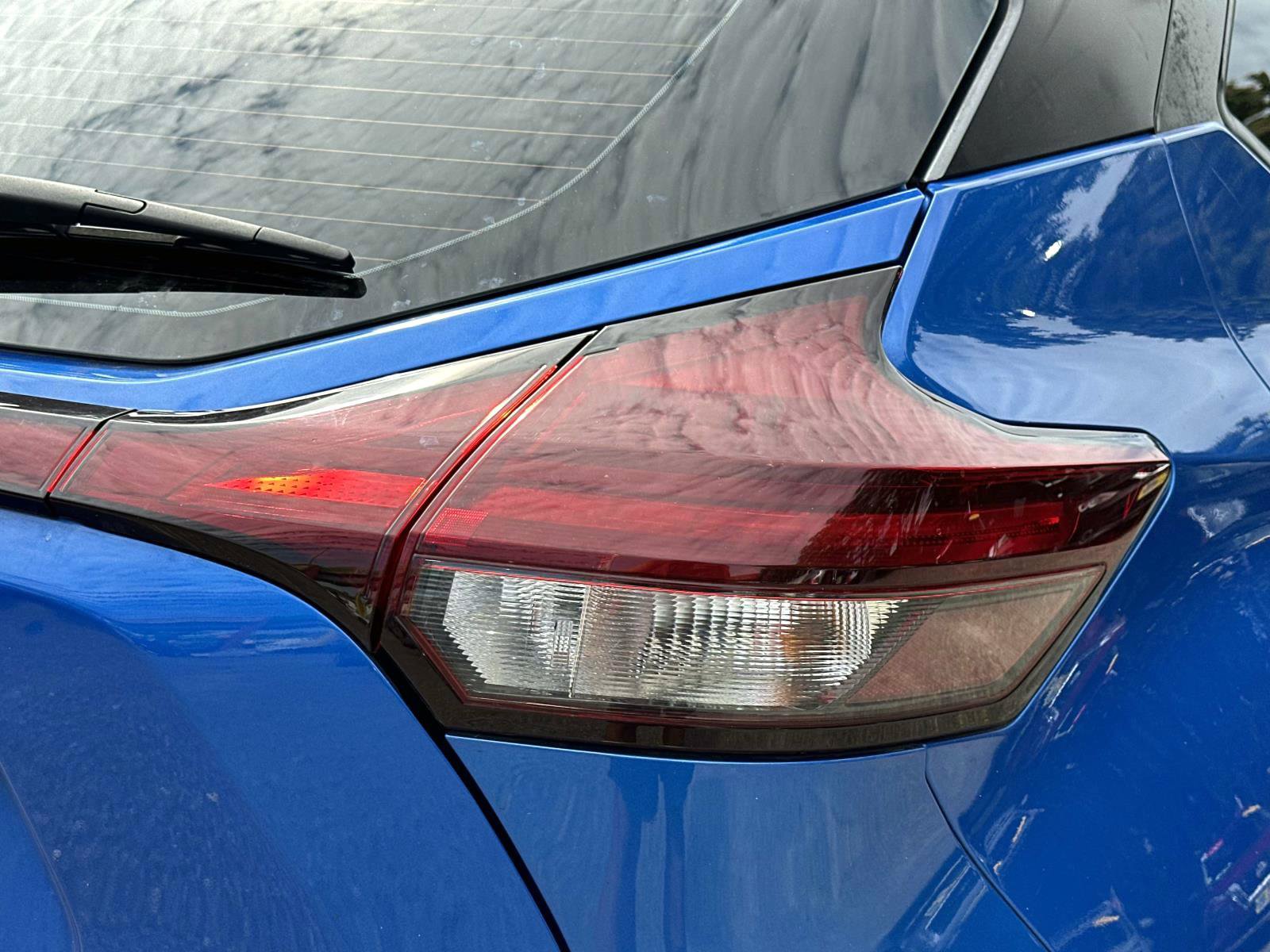 Certified 2021 Nissan Kicks SR FWD image 5