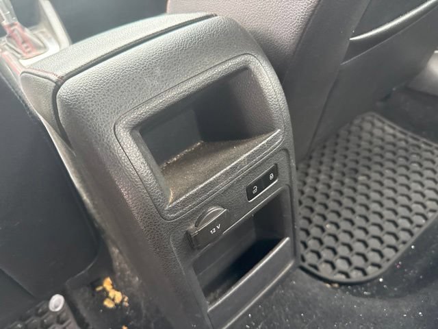 Used 2013 Volkswagen Jetta GLI FWD image 25