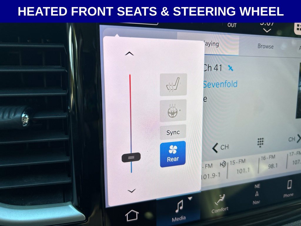 Used 2021 Chrysler Pacifica Touring-L w/ Uconnect Theater Family Group FWD image 6