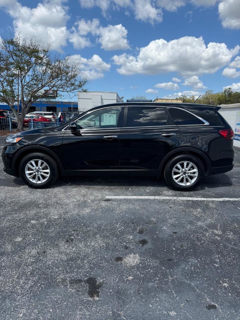Used 2020 Kia Sorento LX FWD image 40