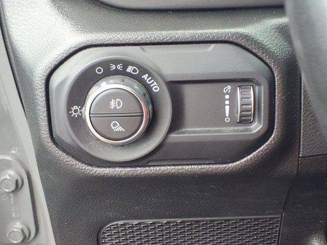 Used 2023 Jeep Gladiator Sport AWD/4WD image 21