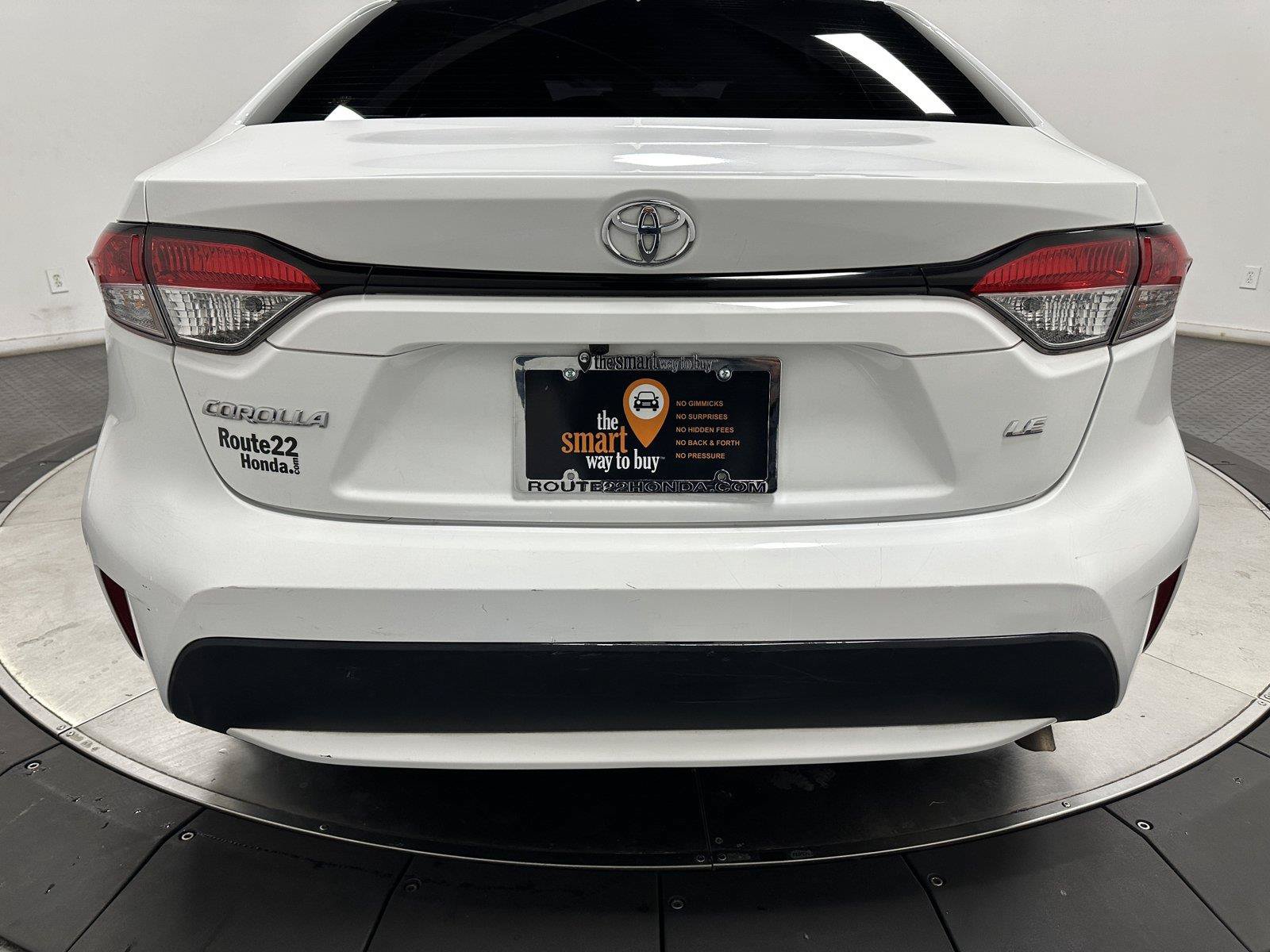 Used 2021 Toyota Corolla LE FWD image 12