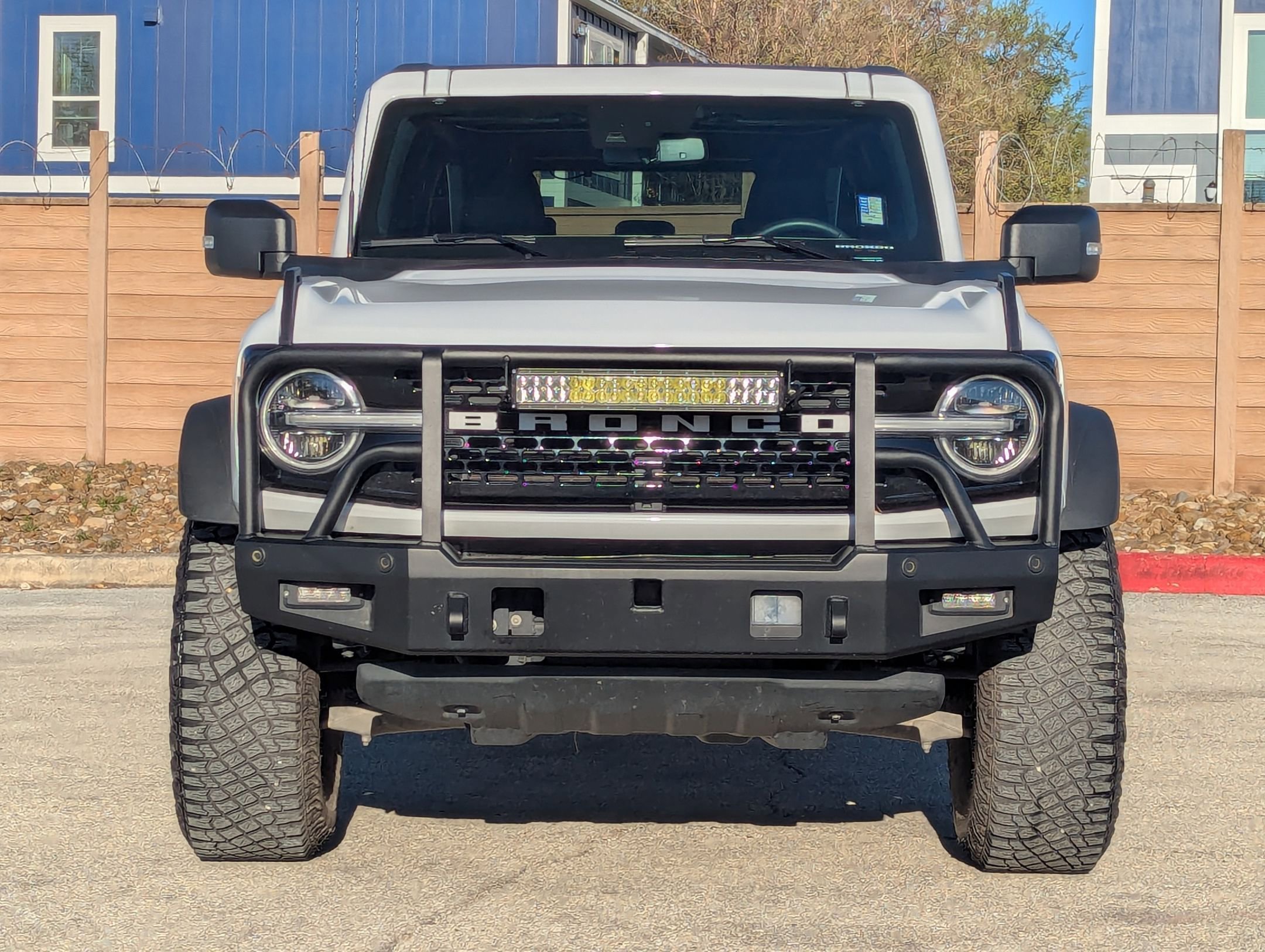 Used 2024 Ford Bronco Wildtrak image 8