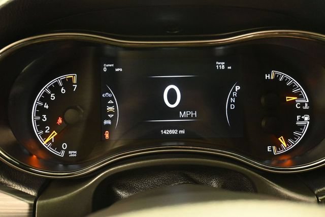 Used 2020 Jeep Grand Cherokee Limited X AWD/4WD image 9
