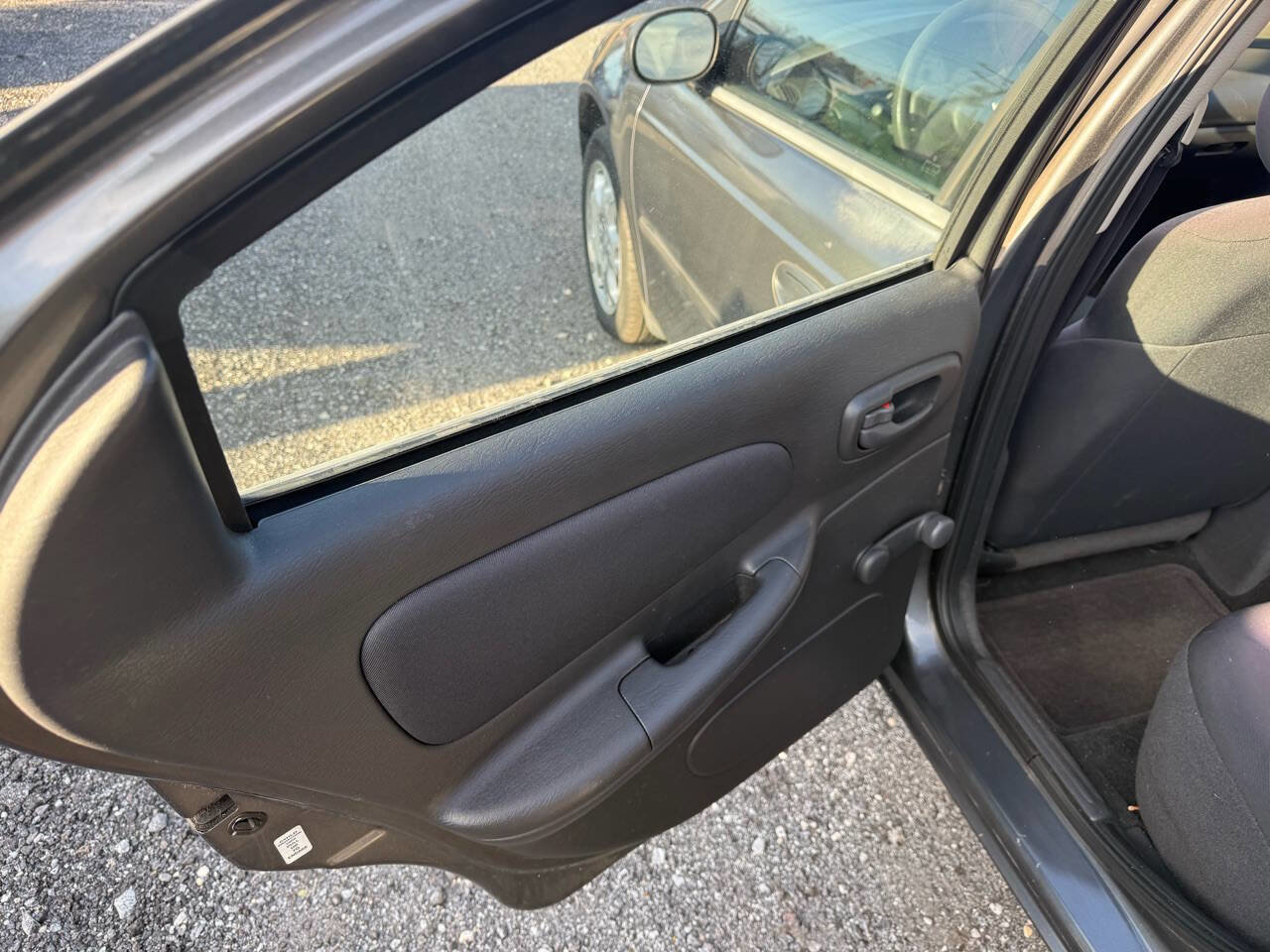 Used 2004 Dodge Neon SXT image 11