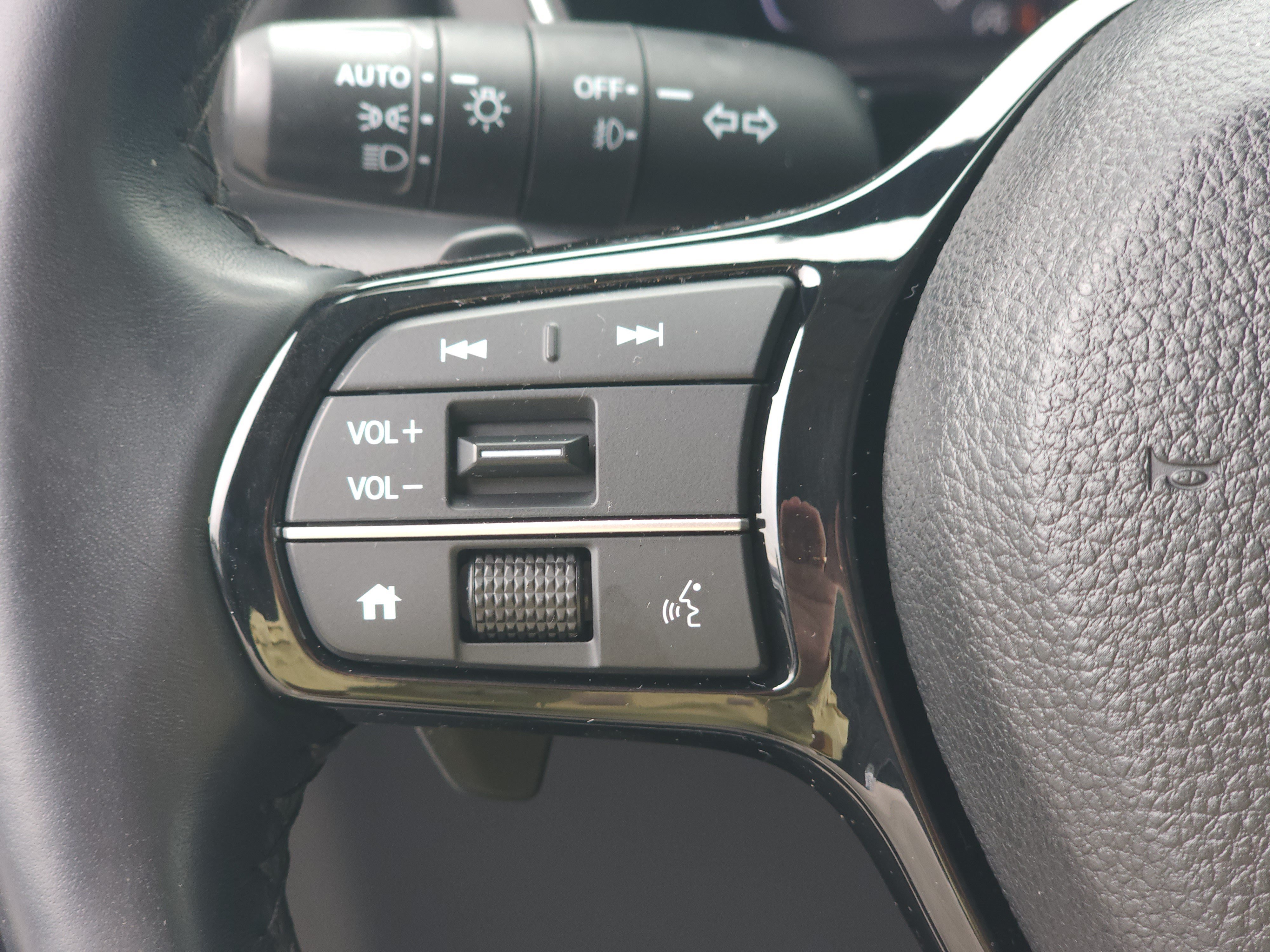 Used 2023 Honda Pilot EX-L image 22