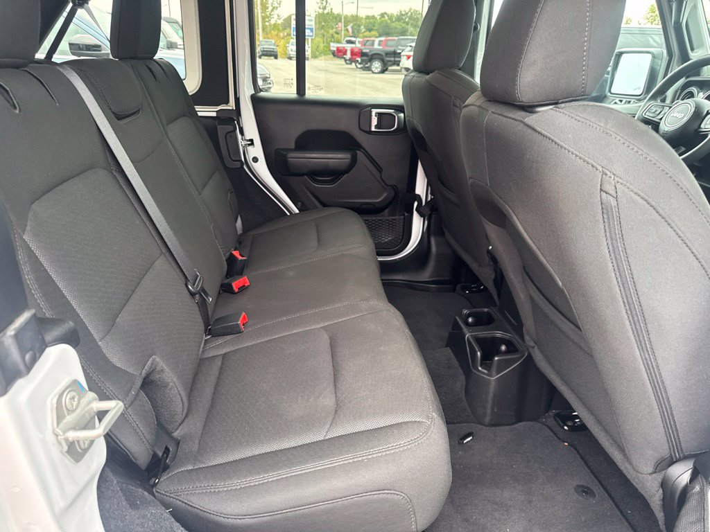 Used 2023 Jeep Wrangler Unlimited Sport AWD/4WD image 36
