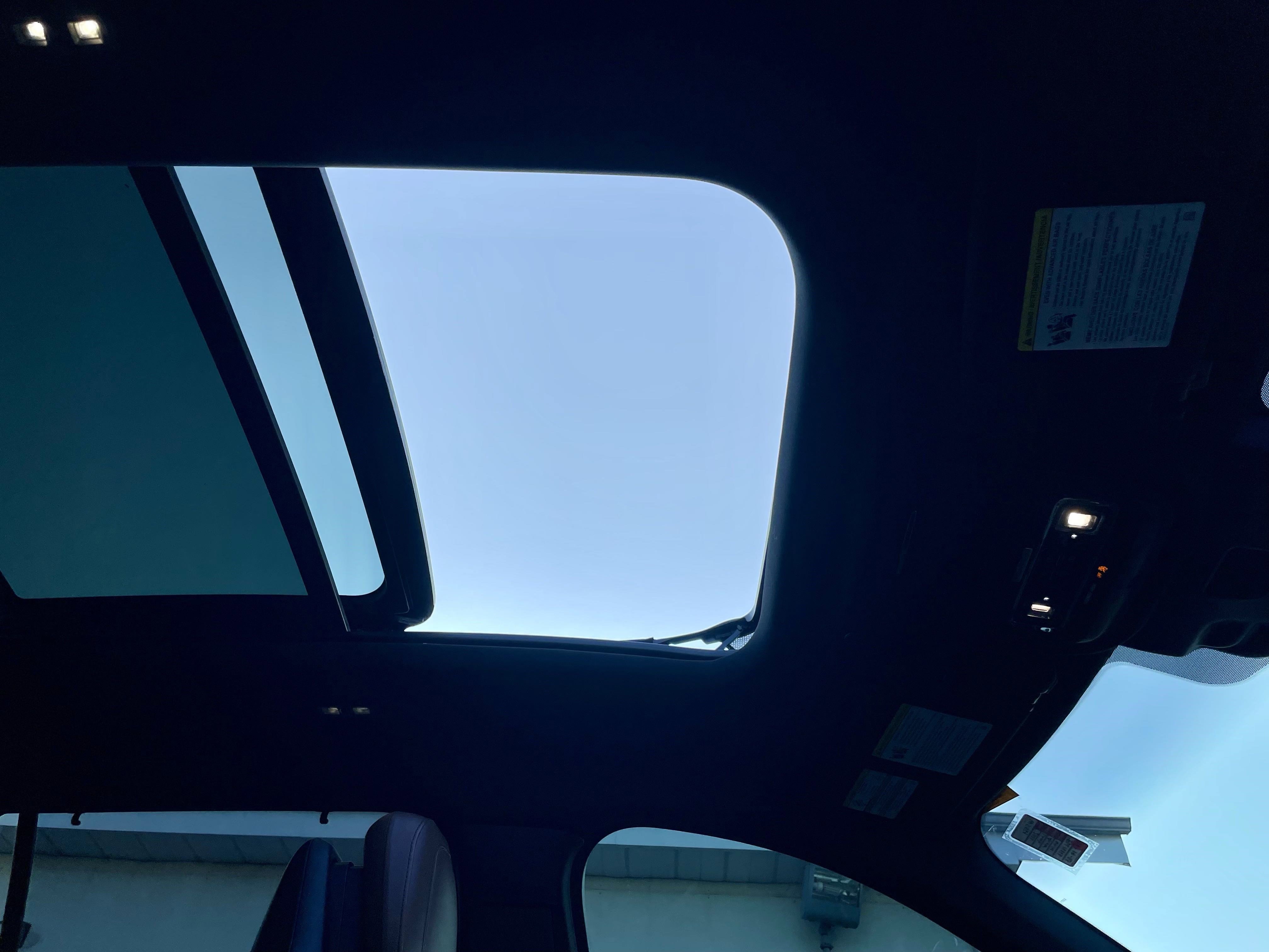 Used 2023 Lincoln Aviator Reserve w/ Equipment Group 201A image 17