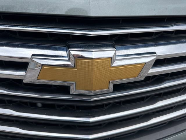 Used 2023 Chevrolet Traverse LT image 30