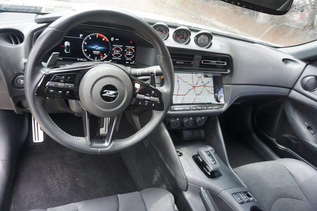 Used 2025 Nissan Z Performance w/ Floor Mat Package RWD image 5