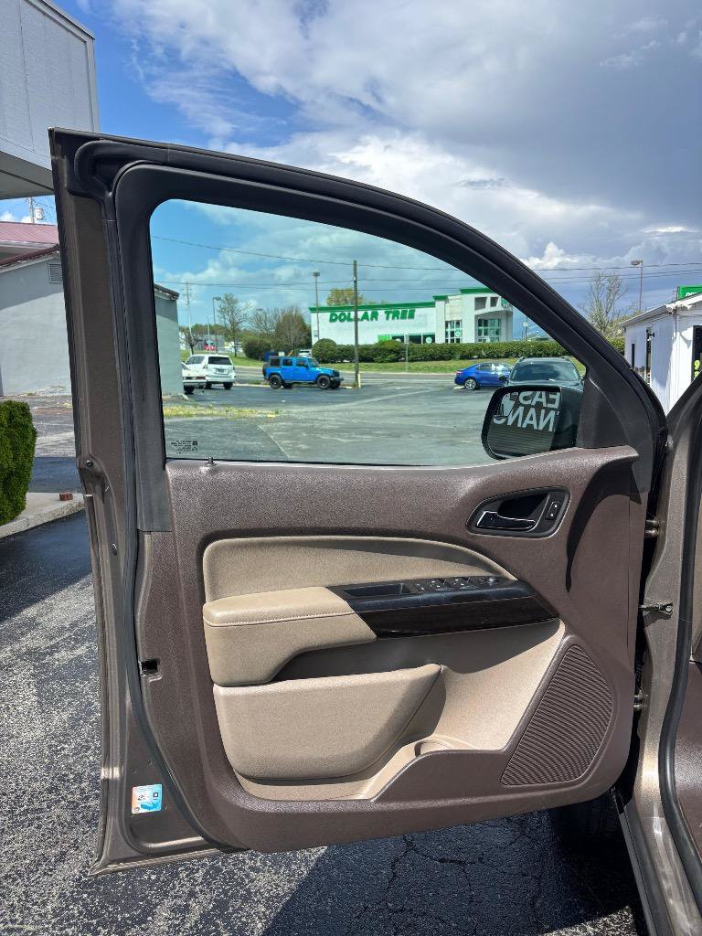 Used 2015 GMC Canyon SLT RWD image 13
