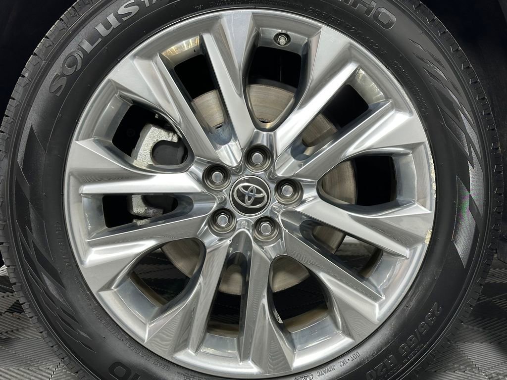 Used 2020 Toyota Highlander Limited AWD/4WD image 14