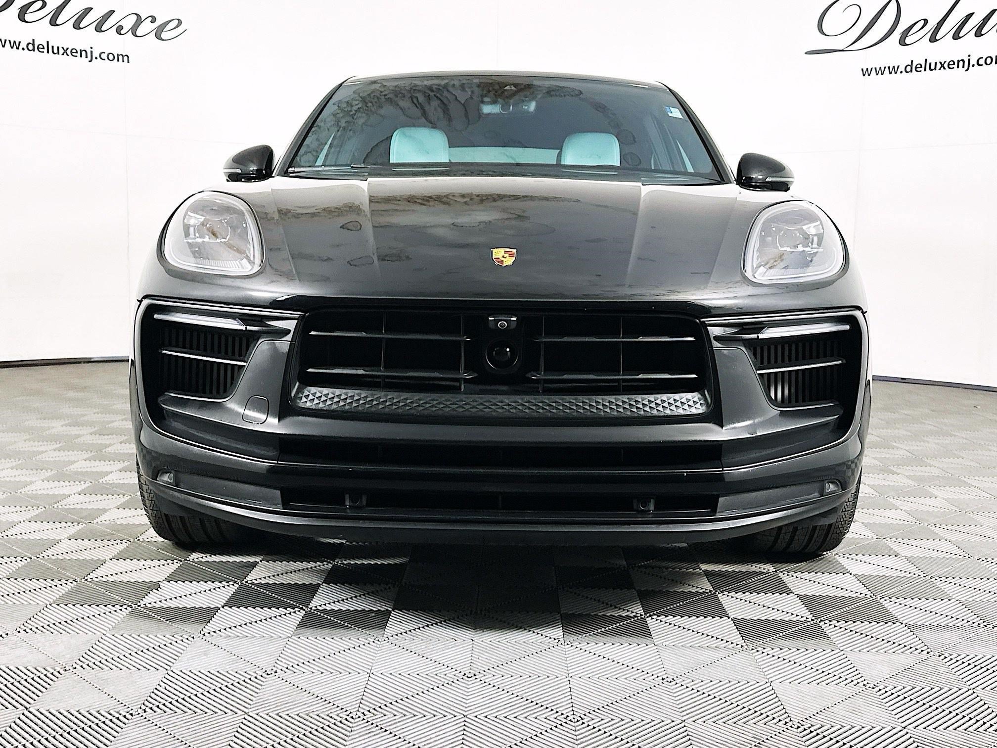 Used 2023 Porsche Macan GTS w/ Premium Package Plus AWD/4WD image 2