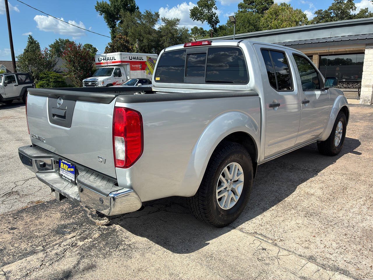 Used 2015 Nissan Frontier SV w/ SV Value Truck Package RWD image 6