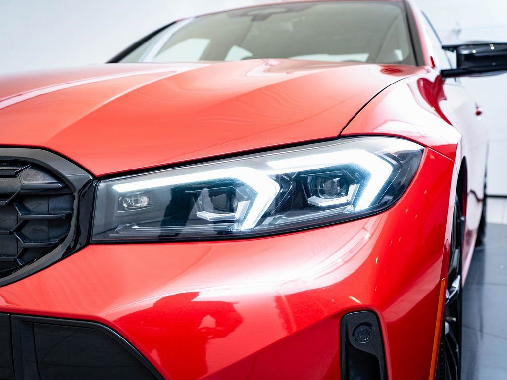 Used 2023 BMW M340i RWD image 16
