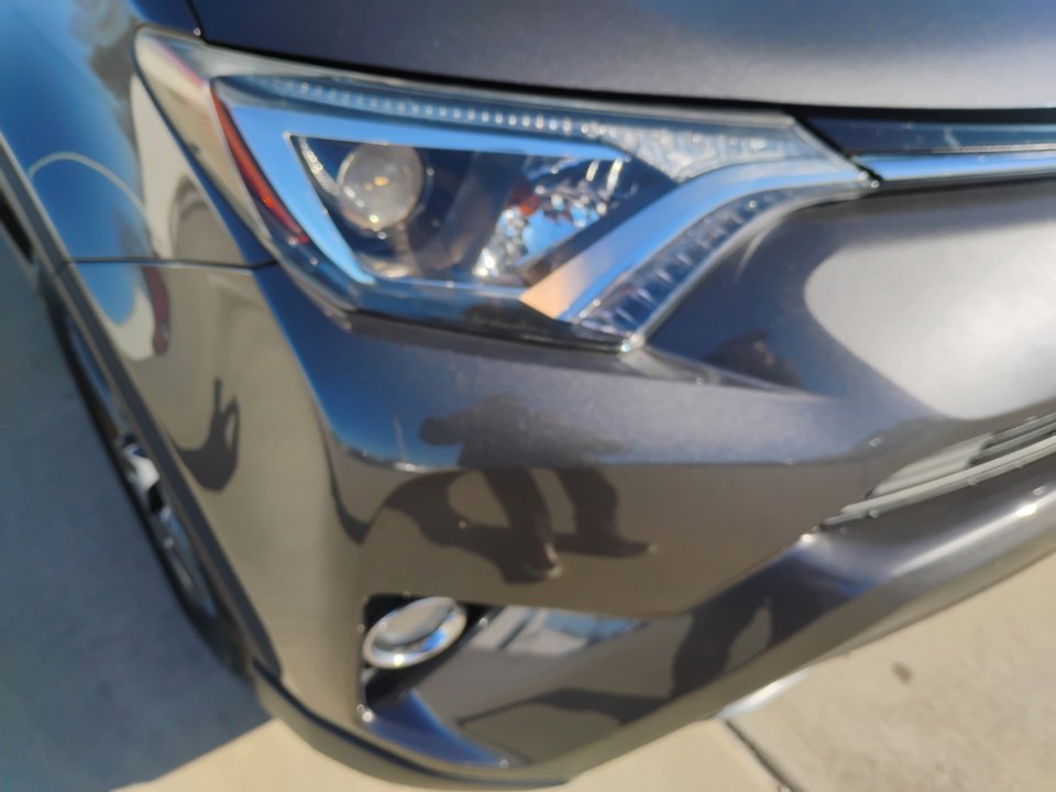 Used 2018 Toyota RAV4 XLE image 27