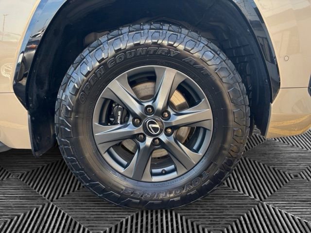 Used 2025 Lexus LX 700h Overtrail AWD/4WD image 33