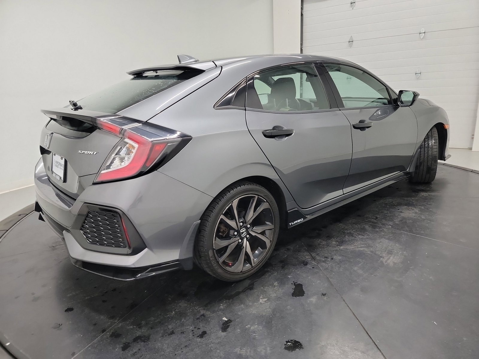 Used 2018 Honda Civic Sport image 9