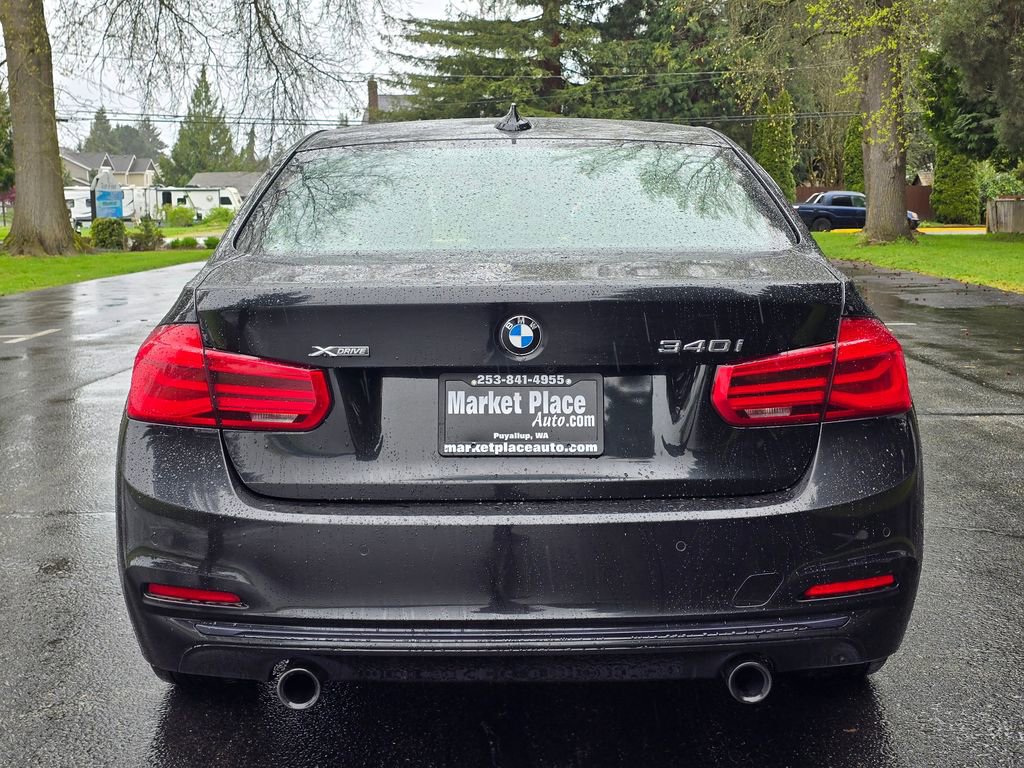Used 2017 BMW 340i xDrive Sedan AWD/4WD image 5