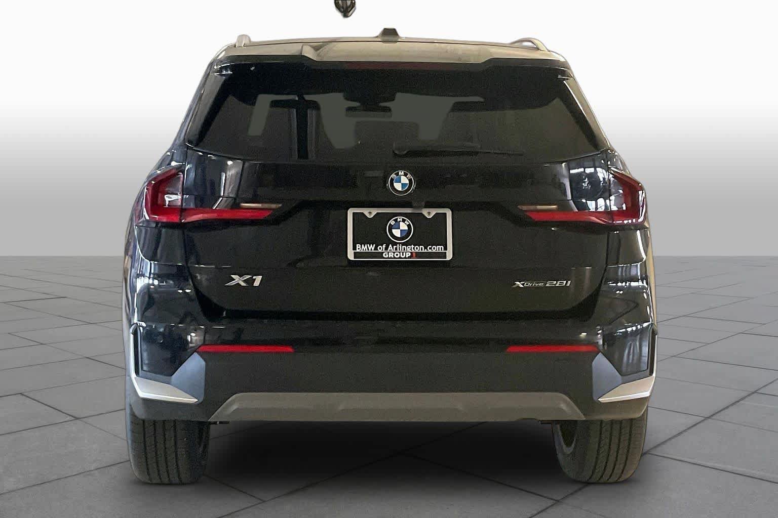 Used 2023 BMW X1 xDrive28i AWD/4WD image 4