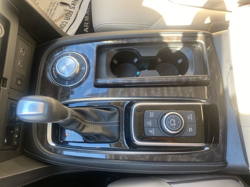 Used 2024 Nissan Armada Platinum w/ Captain's Chairs Package image 29