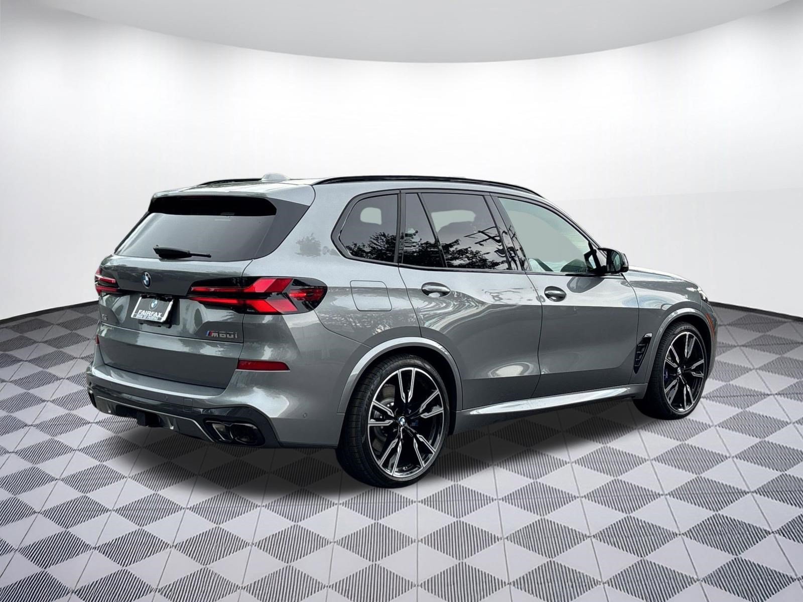 New 2026 BMW X5 M60i AWD/4WD image 8