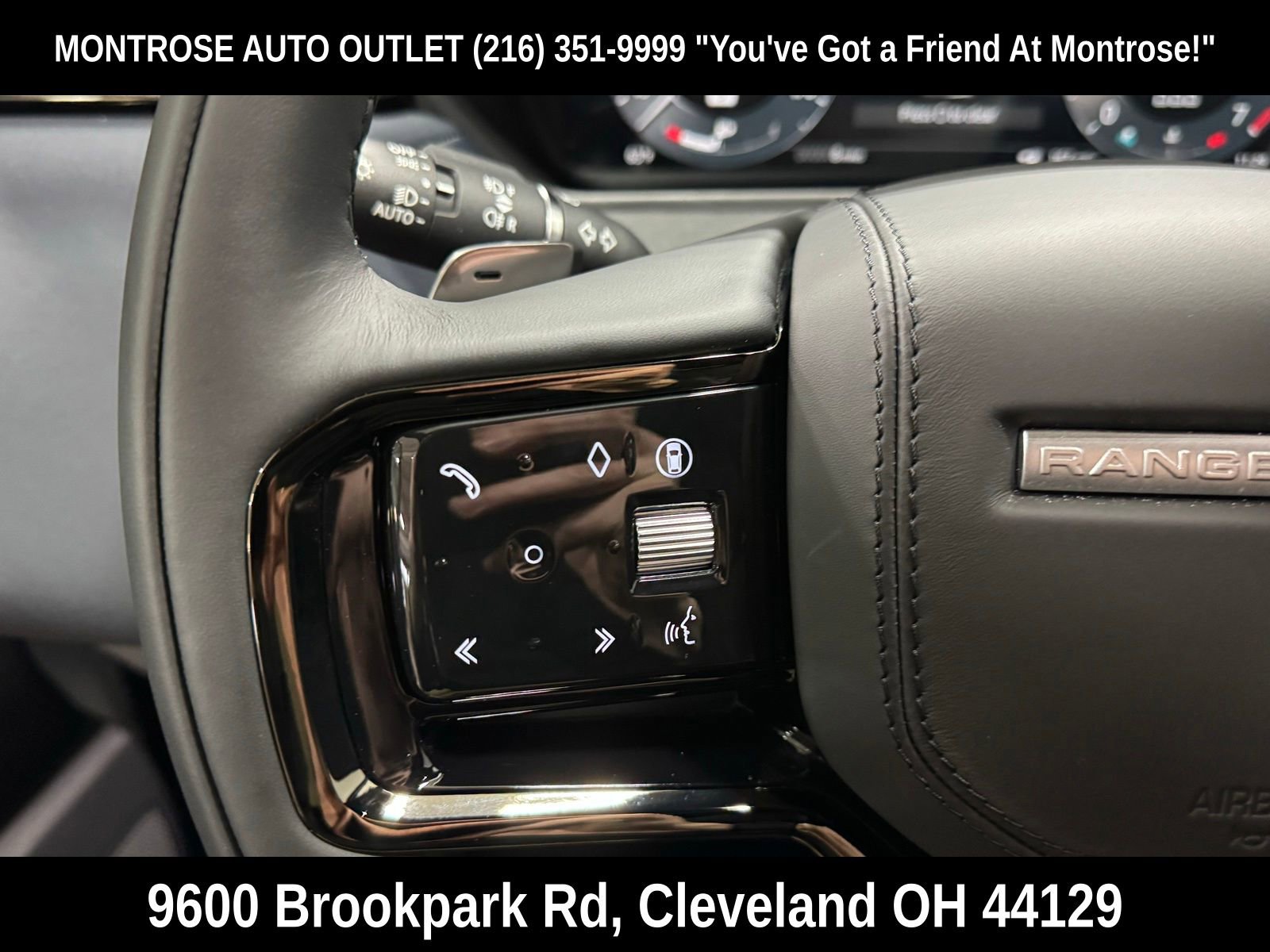 New 2026 Land Rover Range Rover Velar Dynamic SE image 17