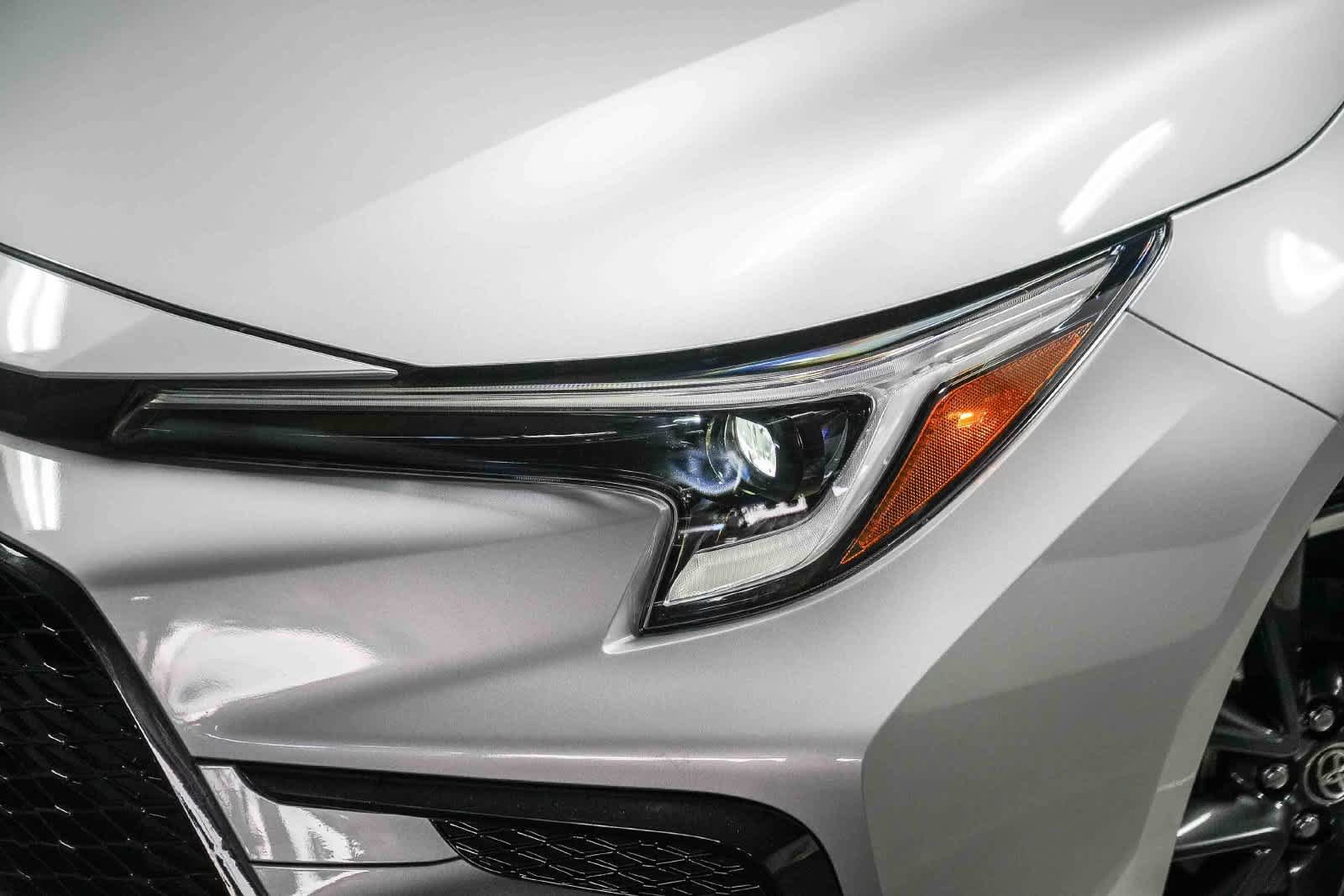 Certified 2026 Toyota Corolla SE w/ SE Package FWD image 3