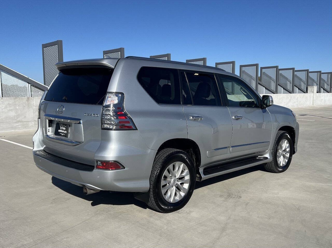 Used 2018 Lexus GX 460 Premium w/ Premium Package AWD/4WD image 7