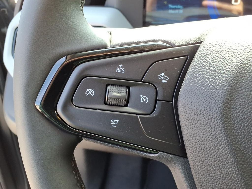 New 2027 Chevrolet Bolt RS w/ Technology Package FWD image 24