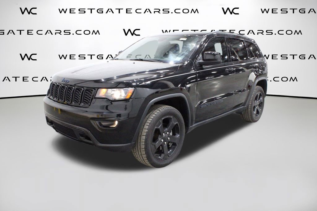 Used 2019 Jeep Grand Cherokee Laredo image 1